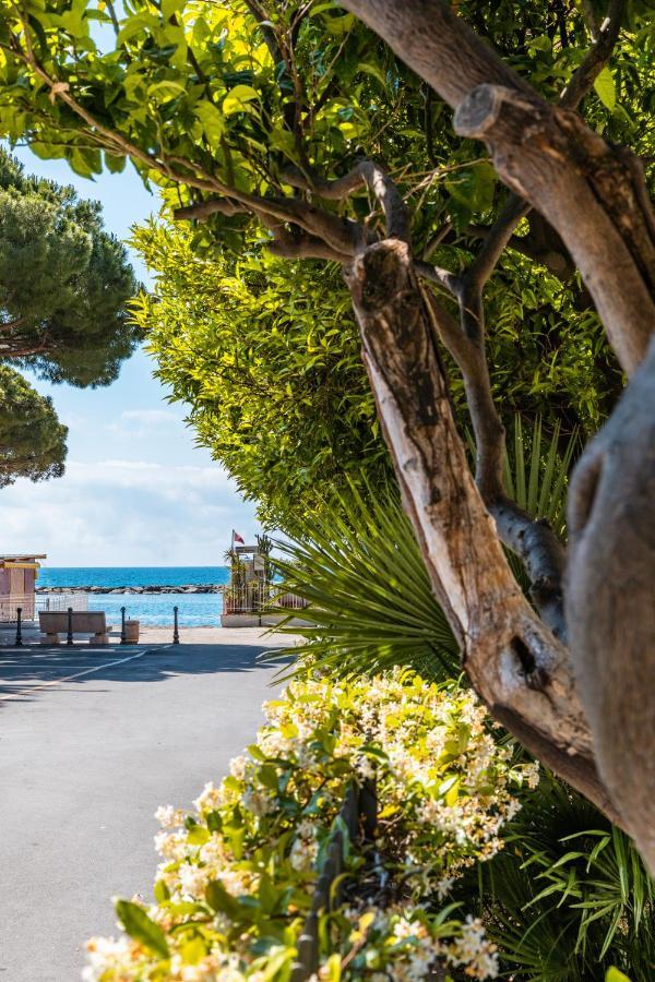 Marina Appartement San Bartolomeo Al Mare Buitenkant foto